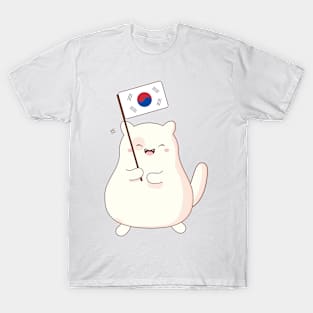 cute asian kitty holding the korean flag T-Shirt